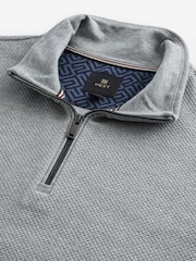 Grau meliert - Texturiertes Sweatshirt mit Stehkragen und Viertelreißverschluss - Bild 6 von 7