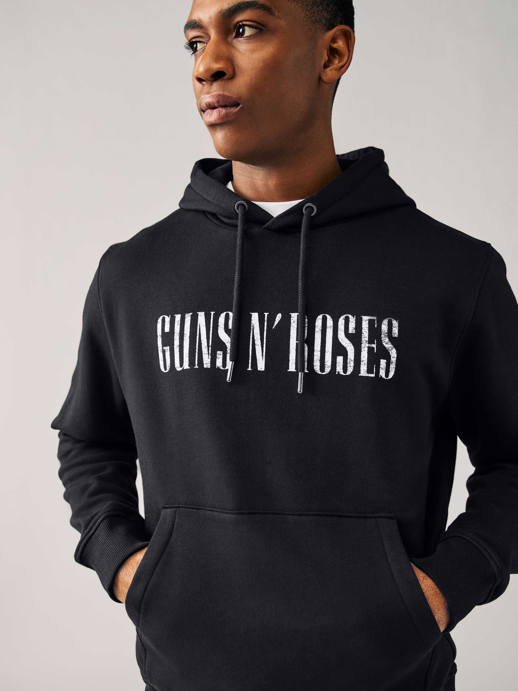 roarguns×GUNS N' ROSES ブラックパーカー Buy Black Guns N Roses License Graphic Hoodie from Next USA