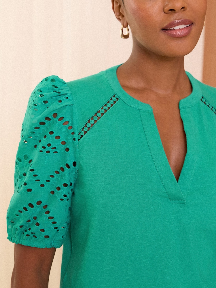 Love & Roses Green Broderie Shortss Sleeve V Neck Jersey Top - Image 2 of 4