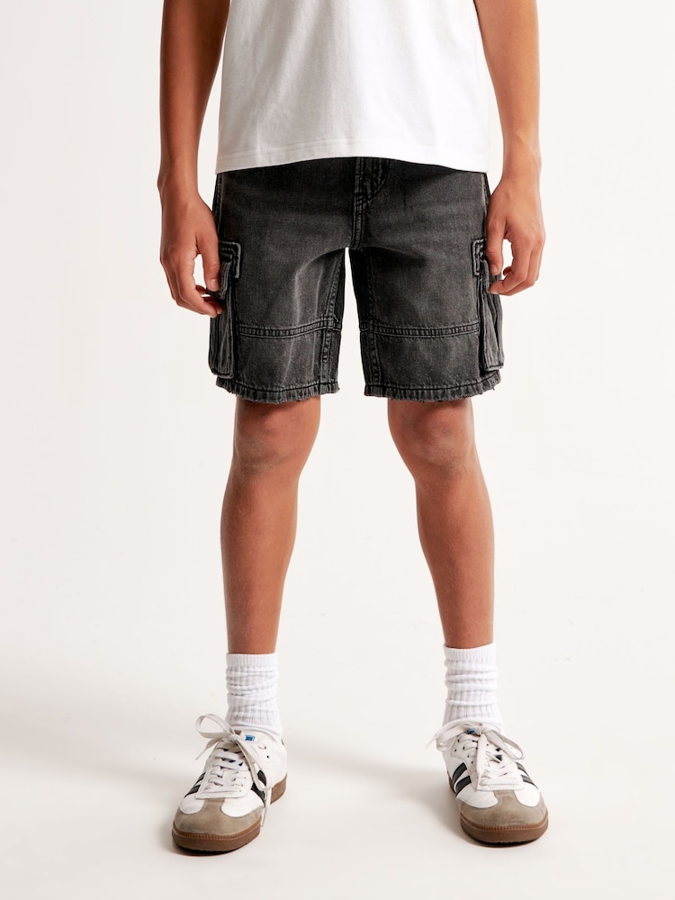 Abercrombie & Fitch Loose Fit Denim Black Cargo Shorts - Image 1 of 7 Abercrombie & Fitch Loose Fit Denim Black Cargo Shorts - Image 1 of 7