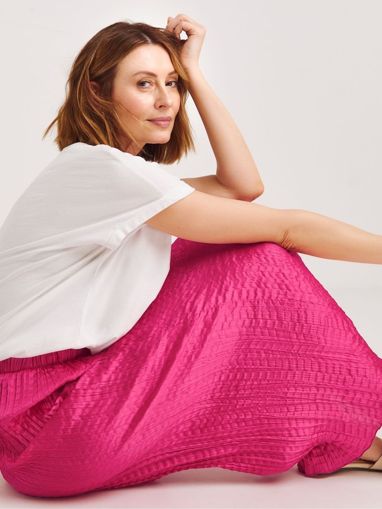JD Williams Pink Crinkle Satin Skirt - Image 2 of 4 JD Williams Pink Crinkle Satin Skirt - Image 2 of 4