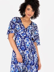 Lovedrobe – Midaxi-Kleid mit Cape-Ärmeln, Rüschen und Wickelsaum - Bild 4 von 5