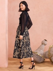 Love & Roses Gold Feather Jacquard Midi Skirt - Image 4 of 4