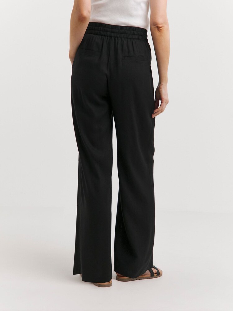 JD Williams Black Linen Viscose Wide Leg Trousers - Image 2 of 4 JD Williams Black Linen Viscose Wide Leg Trousers - Image 2 of 4