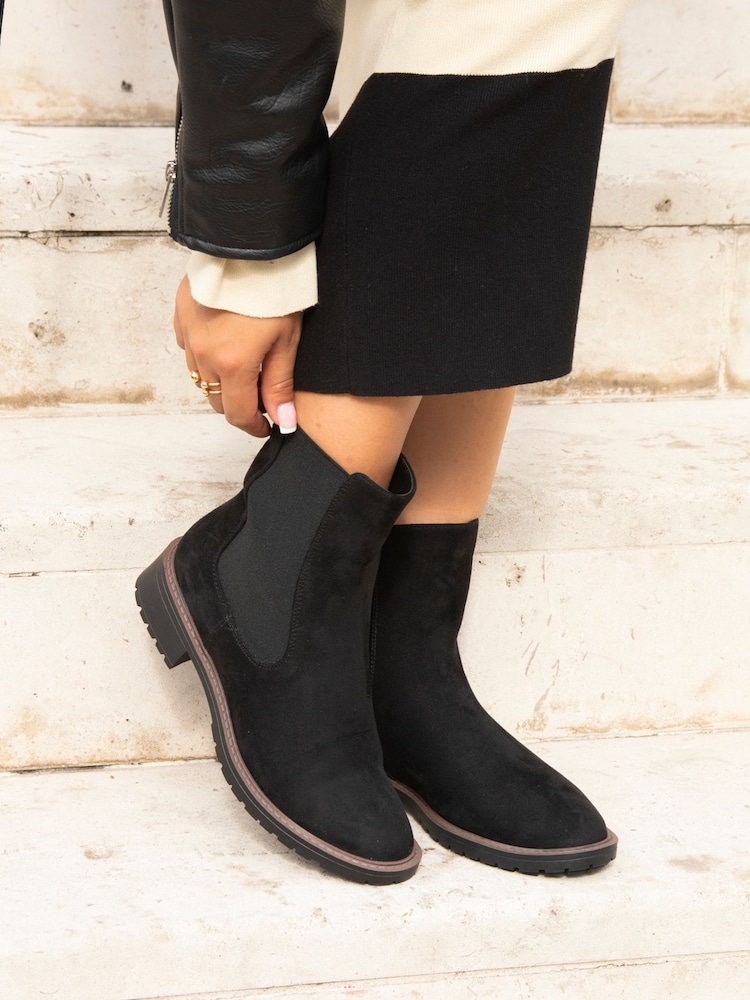Black - Linzi Dalston Chelsea Boots With Stretch Panel - Image 1 of 5 Black - Linzi Dalston Chelsea Boots With Stretch Panel - Image 1 of 5