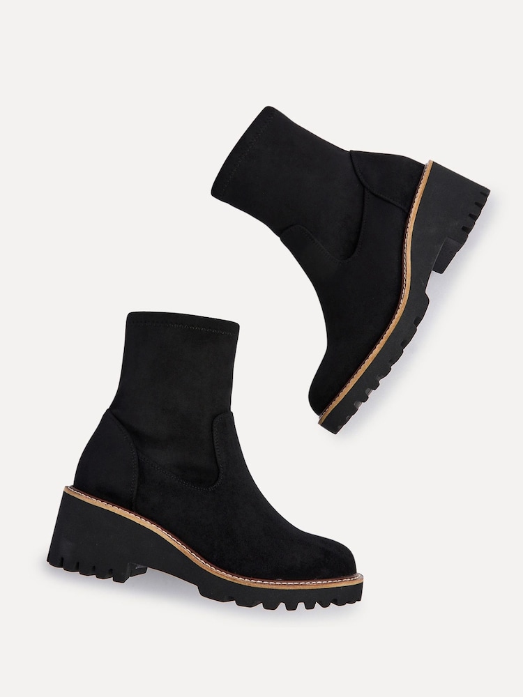 Linzi Black Trish Wedged Heel Ankle Boots - Image 3 of 5