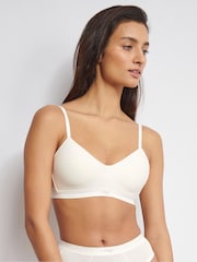 Sloggi EVER Ease Padded White Bra - Image 3 of 5