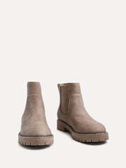 Linzi Porter Nubuck Chelsea Boots - Imagen 3 de 5