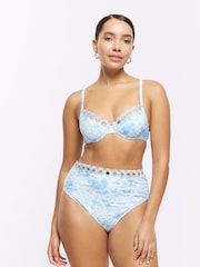 River Island White Floral Scallop Balconette Bikini Top - Image 3 of 5