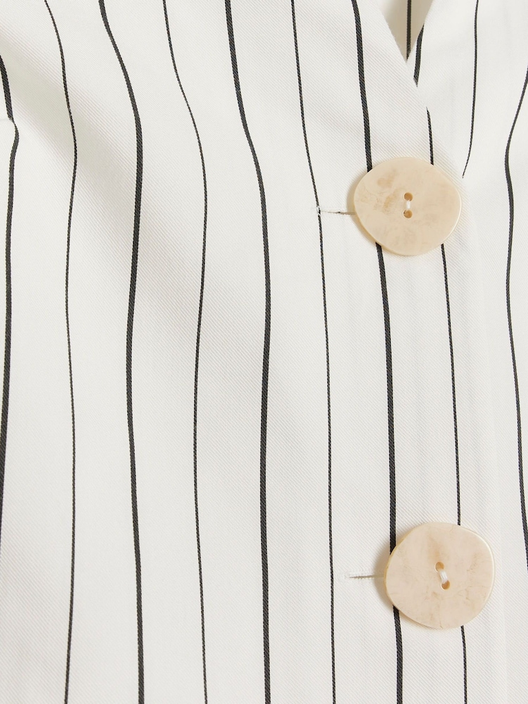 Creme - River Island Button Down Playsuit - Bild 6 von 6