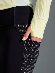 Reflective Black Running Leggings with Pocket - Image 5 of 6