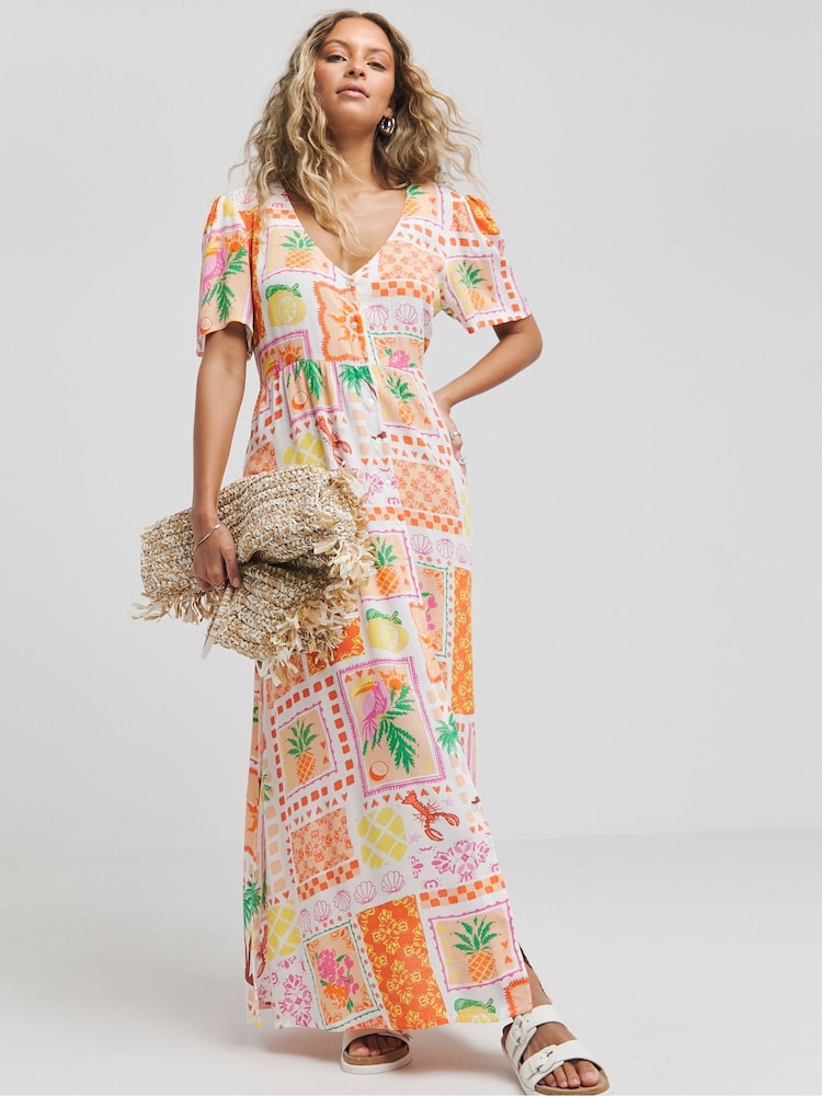 Simply Be Durchgeknöpftes Maxikleid mit Crinkle-Effekt - Bild 1 von 4 Simply Be Durchgeknöpftes Maxikleid mit Crinkle-Effekt - Bild 1 von 4