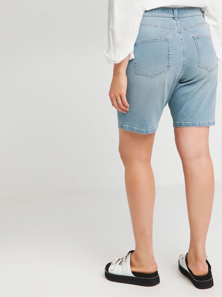 Simply Be – knielange Denim-Short, 24/7-Länge - Bild 2 von 4 Simply Be – knielange Denim-Short, 24/7-Länge - Bild 2 von 4