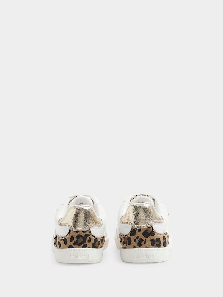 River Island White Girls Leopard Embossed Trainers - Image 2 of 4 River Island White Girls Leopard Embossed Trainers - Image 2 of 4