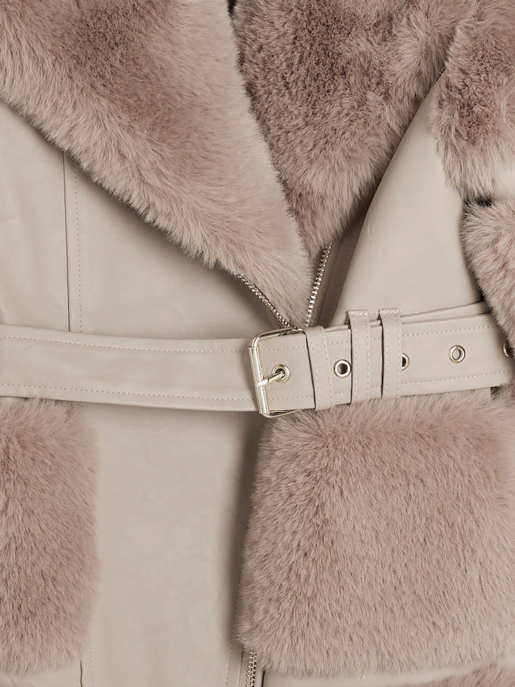 River Island Cream Girls Panelled Faux Fur Coat - Image 4 of 4