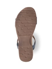Синий с хромированной отделкой - Сандалии Pavers Flat Strappy - Image 5 of 5
