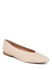 Jones Bootmaker Leather Pumps - Image 4 of 6