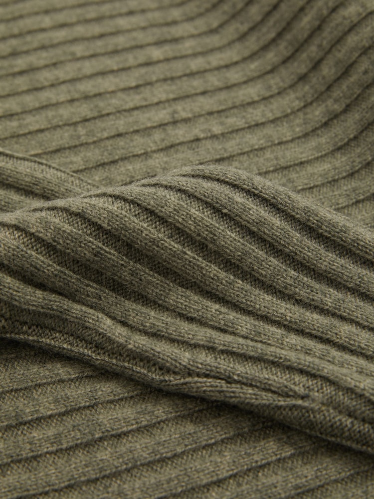 Reiss Sage Nelly Wool-Cashmere Off-The-Shoulder Draped Jumper - Image 5 of 5