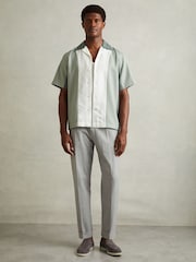 Reiss Green Multi Dalorian Colourblock Cuban Collar Shirt - Image 3 of 6