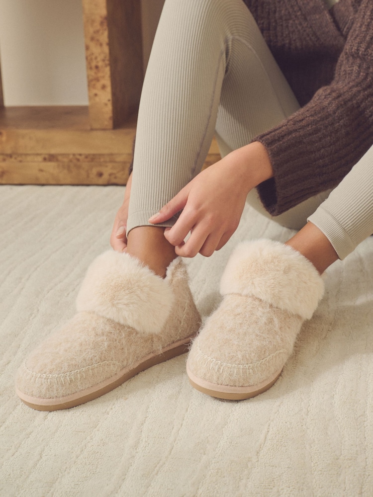 Neutral Lined Shoot Slippers - Image 1 of 7