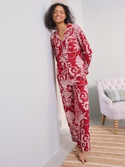 أحمر - طقم بيجامة Josette بأزرار كاملة من Laura Ashley - Image 2 of 11