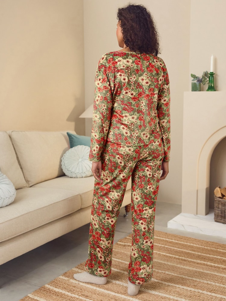 أخضر - بيجامة مخملية من Laura Ashley - صورة 2 من 12