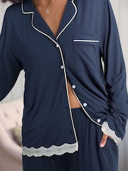 marine - Laura Ashley Pyjama boutonné en modal - Image 5 de 13