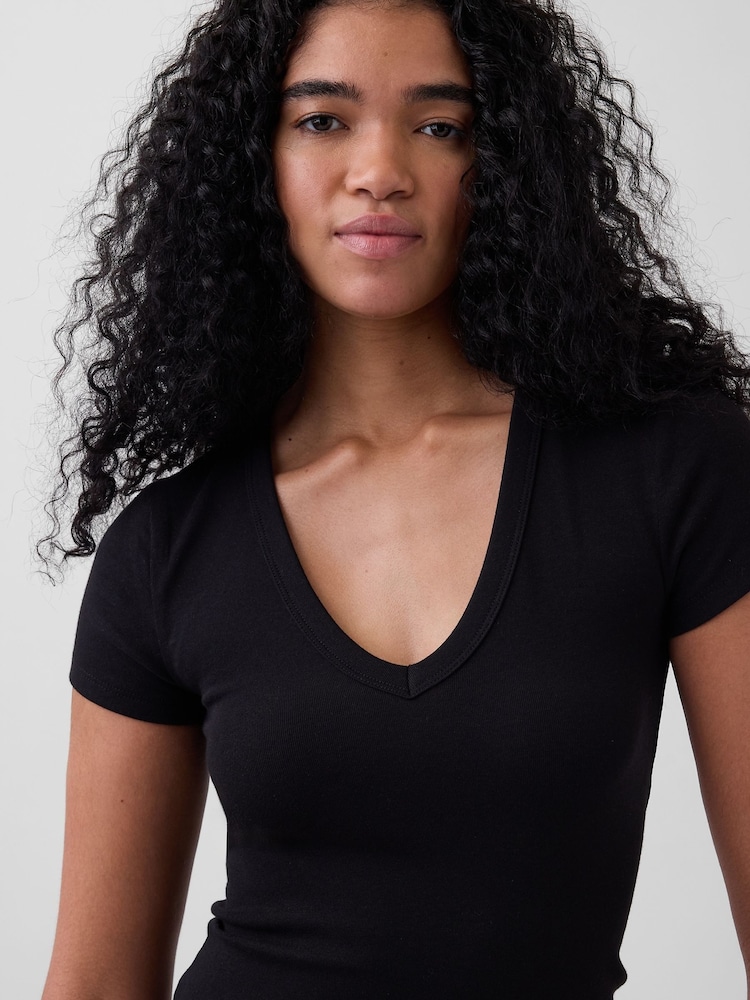 Schwarz - Gap Modern V-Neck Short T-Shirt - Bild 4 von 4