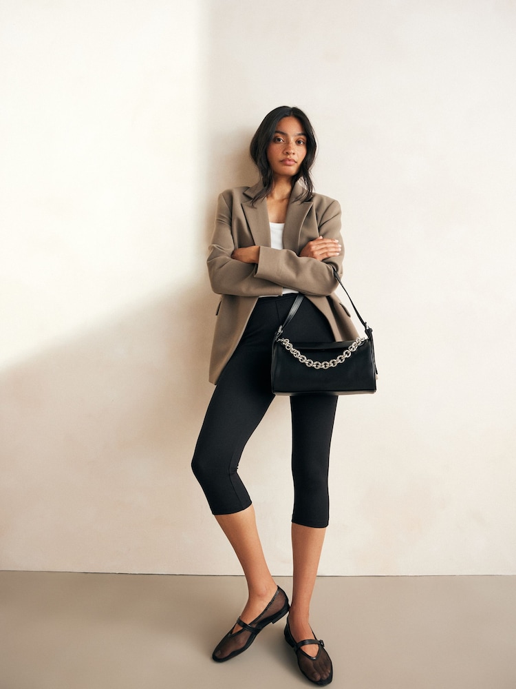 Black Barrel Chain Shoulder Bag - Image 2 of 8