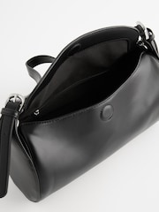 Black Barrel Chain Shoulder Bag - Image 5 of 8