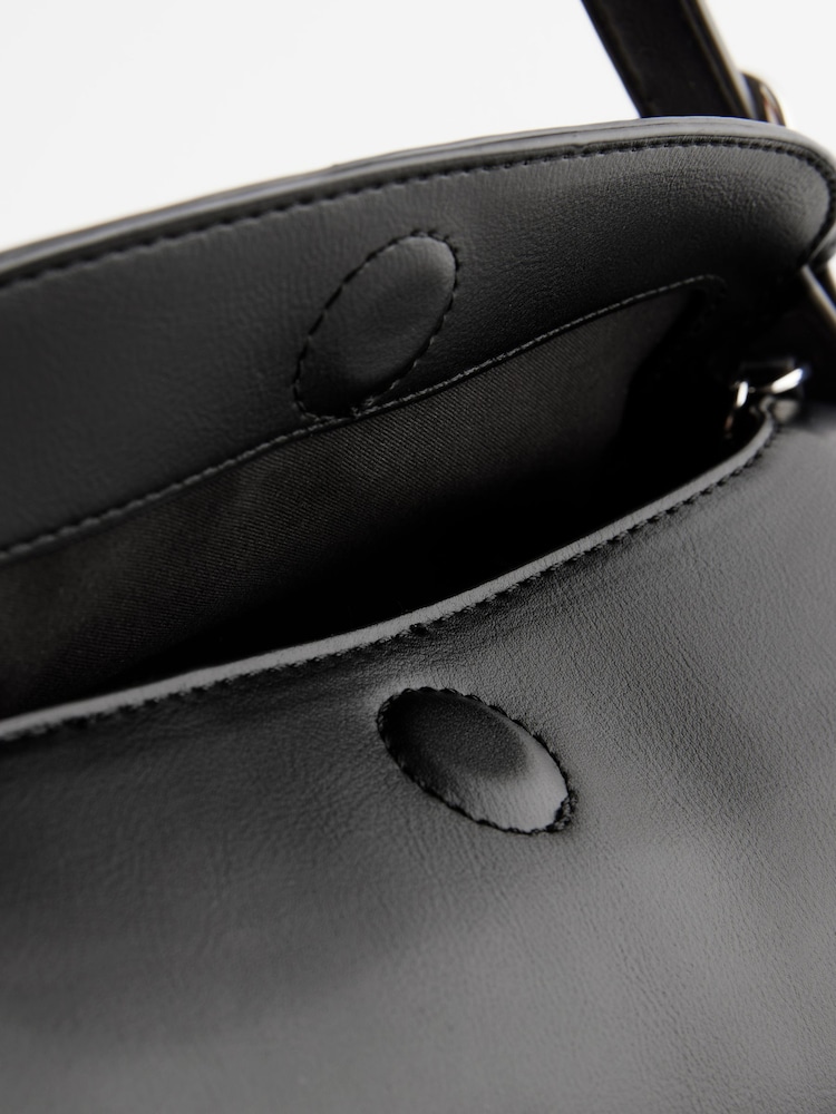Black Barrel Chain Shoulder Bag - Image 8 of 8