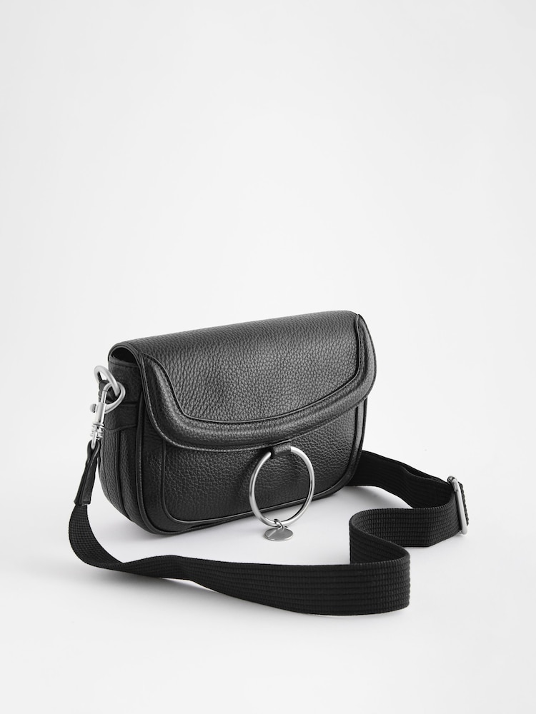 Black Ring Saddle Bag - Image 1 of 5 Black Ring Saddle Bag - Image 1 of 5