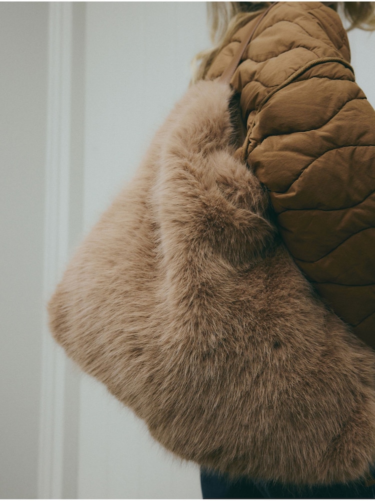 Camel Faux Fur Shoulder Bag - Image 3 of 9