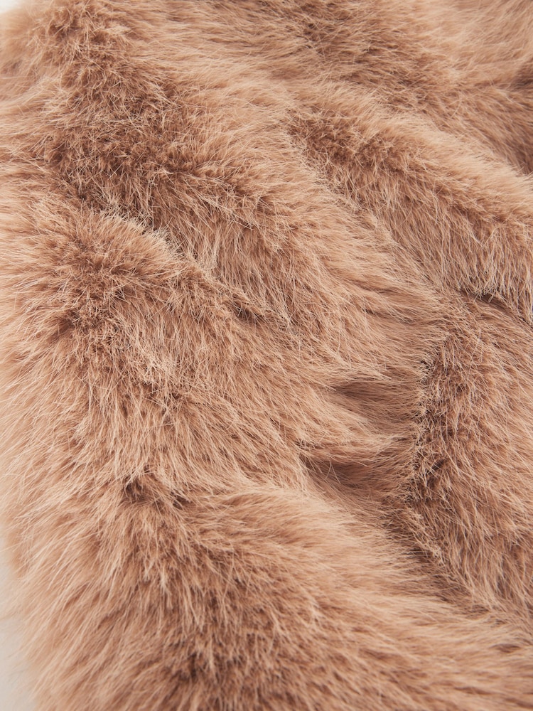 Camel Faux Fur Shoulder Bag - Image 7 of 9