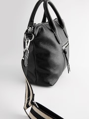 Black Handheld Shopper Bag - Image 8 of 9