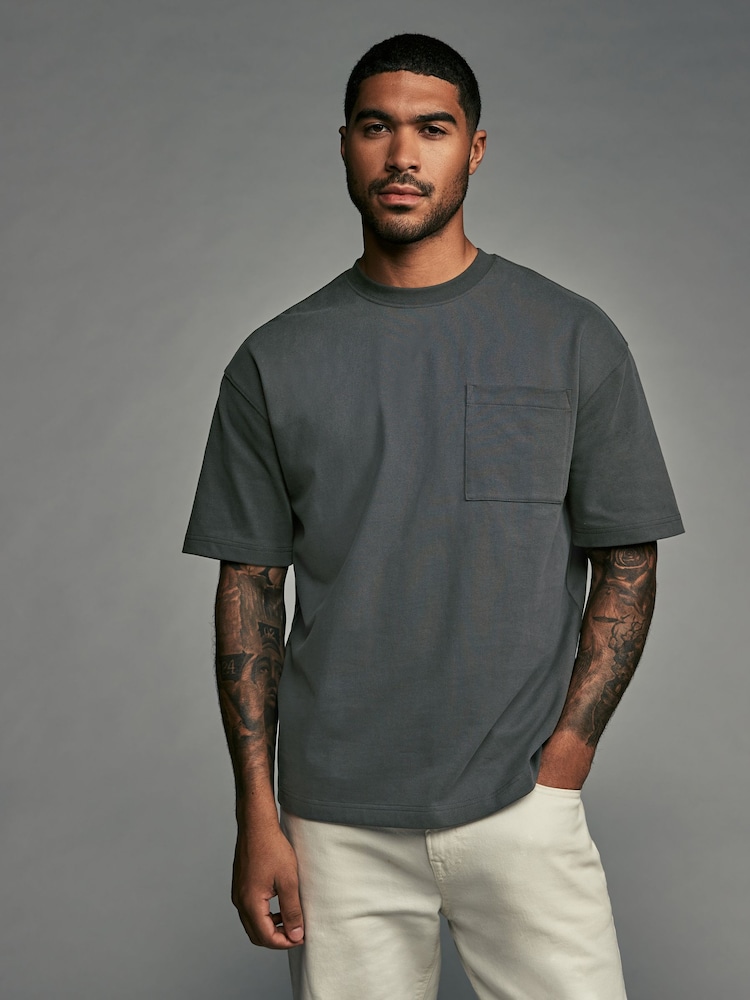 Gris antracita - Camiseta de corte holgado supersuave de tejido grueso con bolsillo y 100% algodón - Imagen 1 de 7 Gris antracita - Camiseta de corte holgado supersuave de tejido grueso con bolsillo y 100% algodón - Imagen 1 de 7