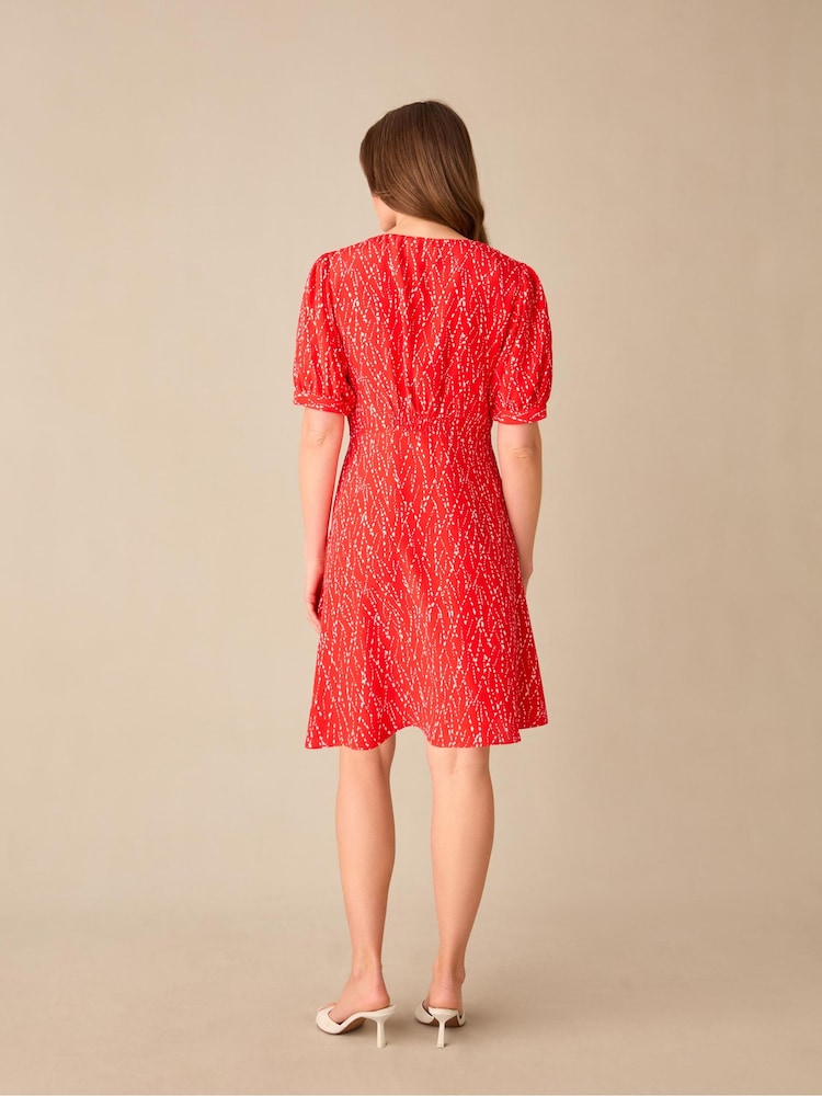 Ro&Zo Petite Red Dash Print Shirred Shoulder Short Dress - Image 2 of 3