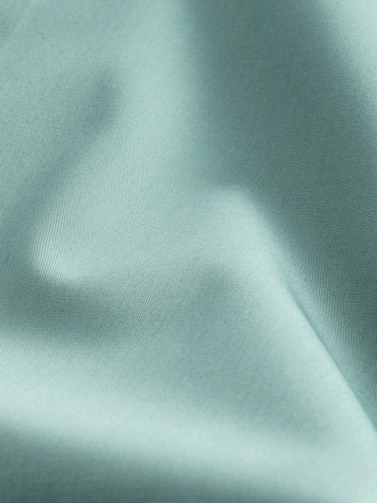أخضر Seafoam - قميص أنيق سهل الكيّ مزوَّد بأساور فردية - صورة 7 من 7