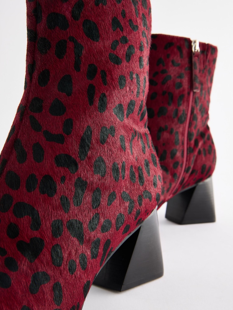 Usnje z leopardjim potiskom - Forever Comfort® Blok gležnjarji s peto - Slika 7 iz 7 Usnje z leopardjim potiskom - Forever Comfort® Blok gležnjarji s peto - Slika 7 iz 7