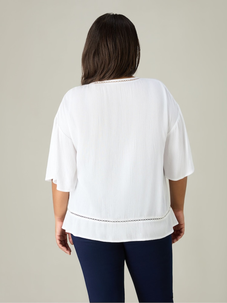 Live Unlimited White Curve Crinkle Tie Front Top - Image 5 of 5