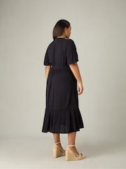 Live Unlimited Curve V-Neck Tiered Midi Dress - Bild 6 von 6
