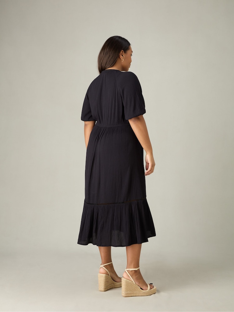 Live Unlimited Curve V-Neck Tiered Midi Dress - Bild 6 von 6