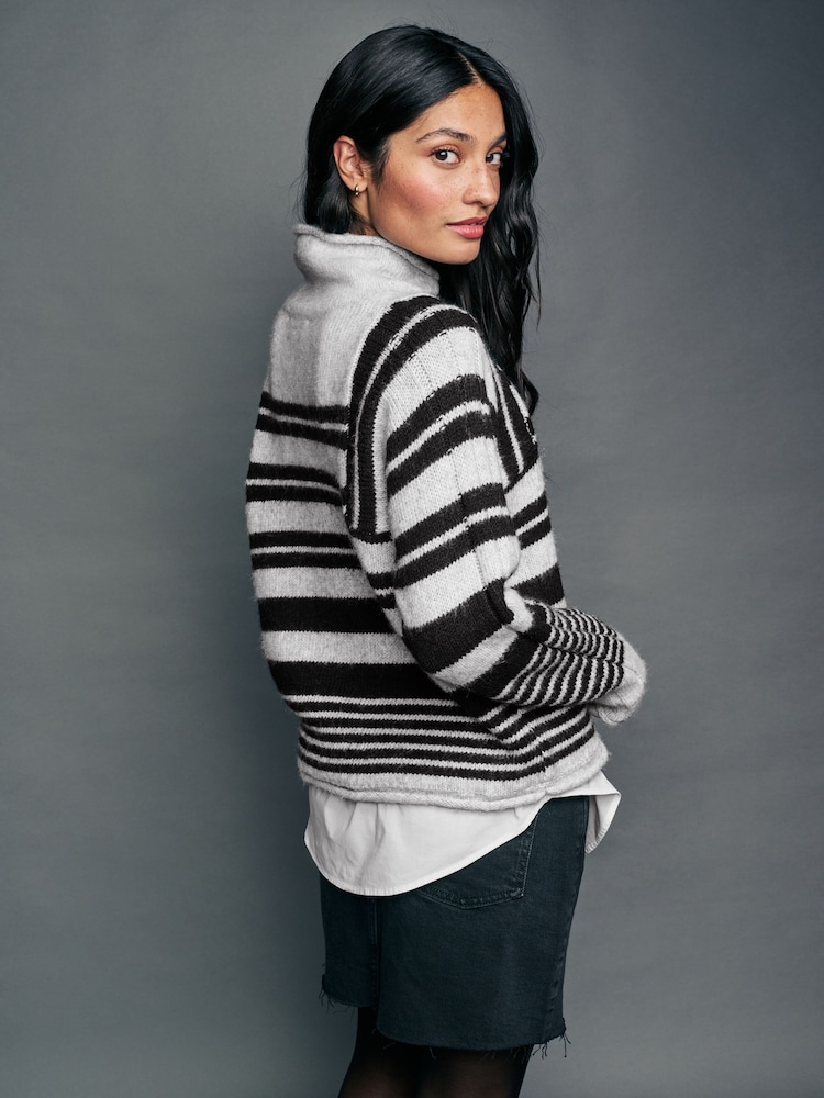 Gris Noir Monochrome Rayure - Chemises de nuit à bord roulé Couche tricotée 100% Coton Pull - Image 3 of 7