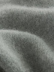 Khaki Green Premium 100% Cashmere V-Neck Knitted Jumper - Image 5 of 6
