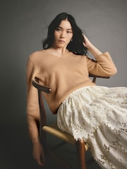 Camel Brown Premium 100% Cashmere V-Neck Knitted Jumper - Image 3 of 8