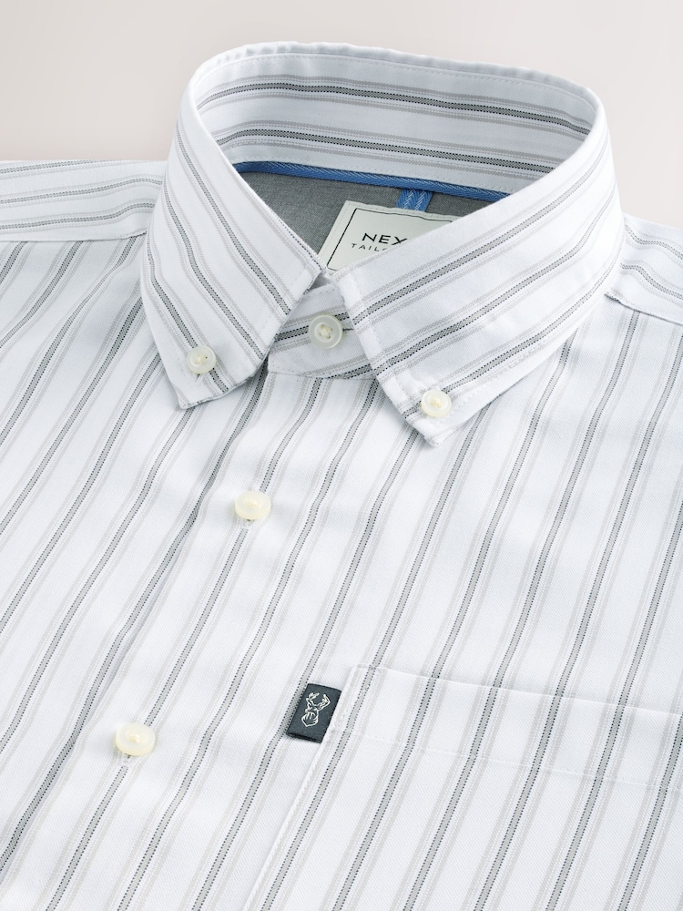 à rayures noires et blanches - Chemise Oxford boutonnée repassage facile - Image 6 of 7