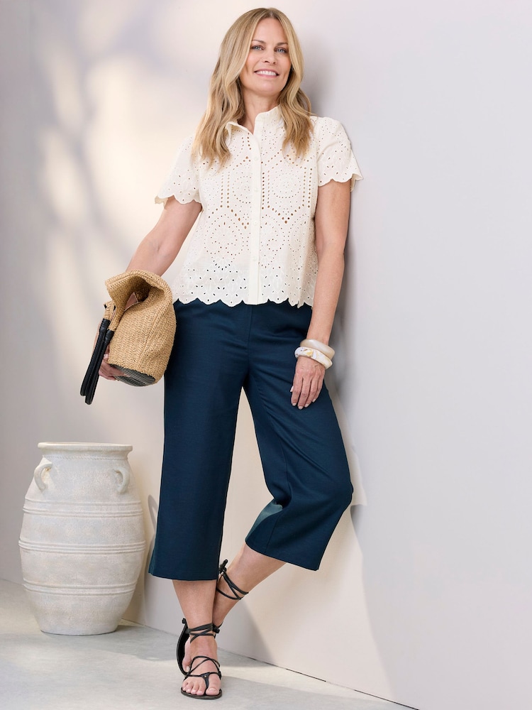 Cotton Traders White Broderie Blouse - Image 2 of 4 Cotton Traders White Broderie Blouse - Image 2 of 4
