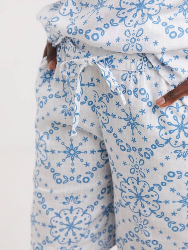JD Williams Blue Linen Mix Knee Length Shorts - Image 4 of 4