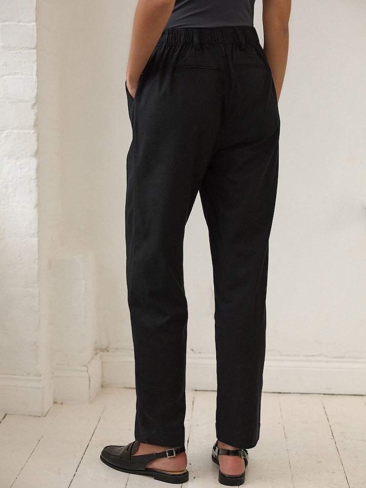 Noir - Pantalon Stay Smart Barrel Leg en lin riche - Image 4 of 5