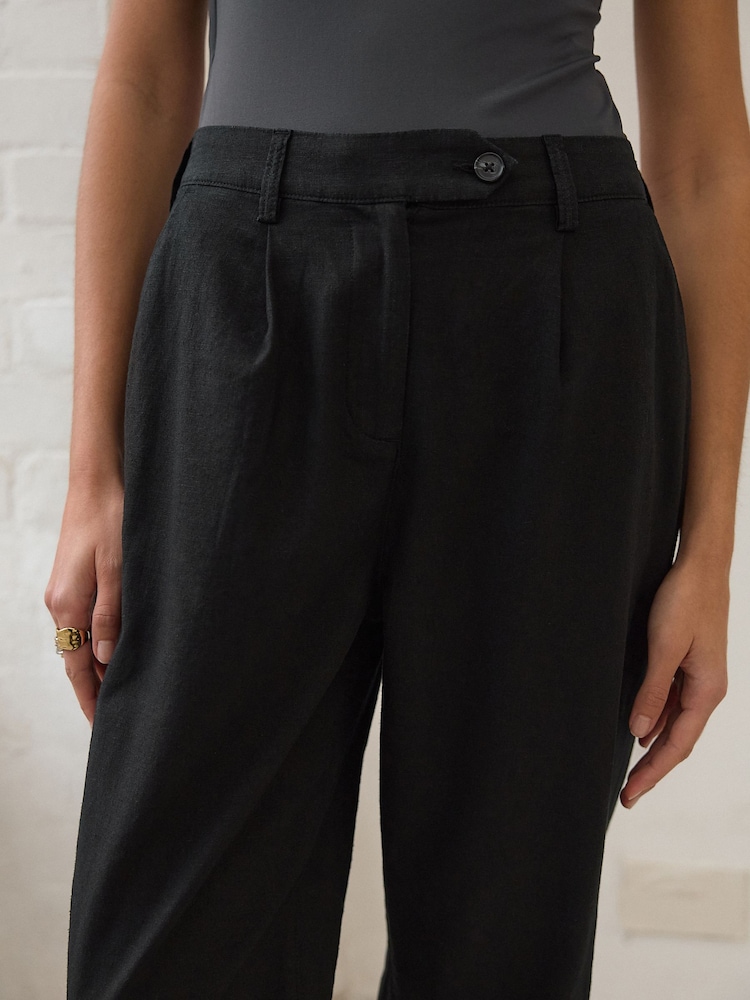 Noir - Pantalon Stay Smart Barrel Leg en lin riche - Image 5 of 5